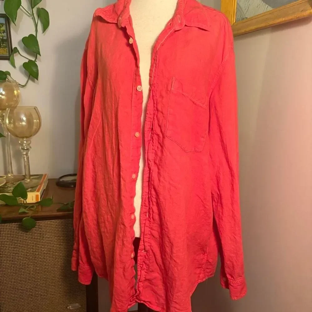 Banana Republic bright and bold coral red 100% linen shirt Size XL